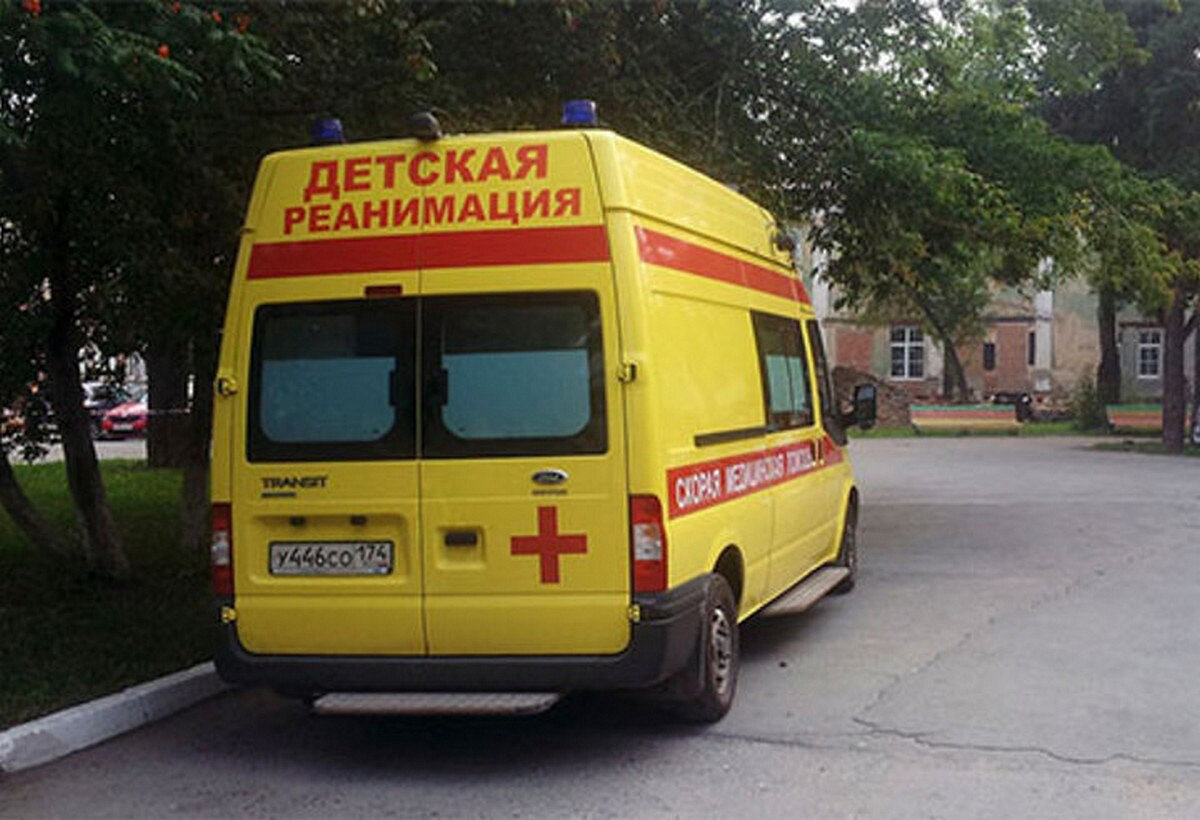 Машина детской скорой помощи