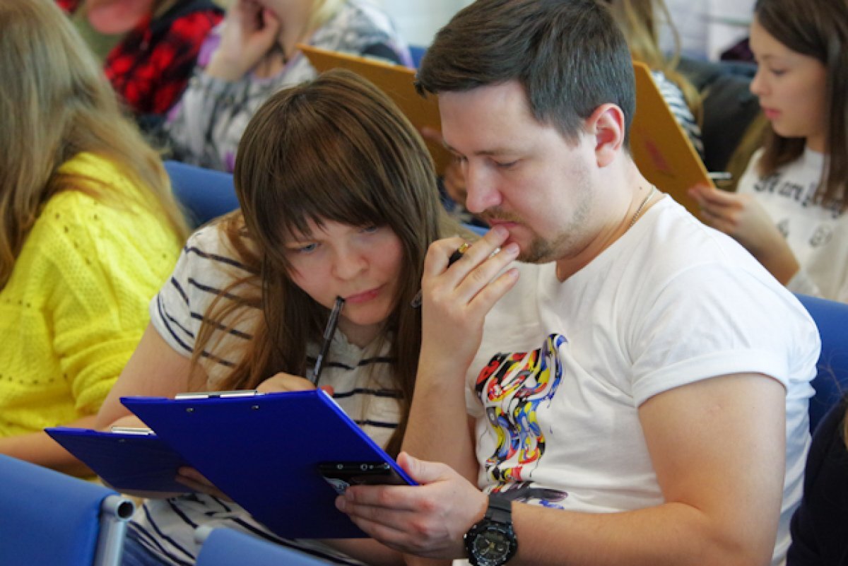    80% оценок за «Тотальный диктант» в Нижнем Новгороде, например, уже не первый год тройки.