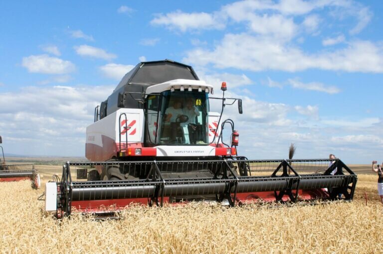    Началась отгрузка дизельного топлива для аграриев Оренбуржья Андрей Севостьянов