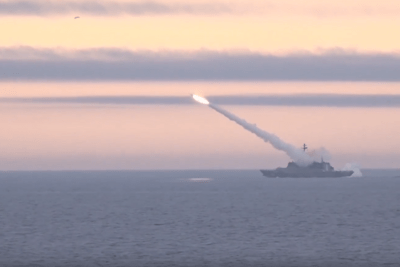    Пуск крылатой ракеты «Уран» с корвета «Резкий» ©Скриншот