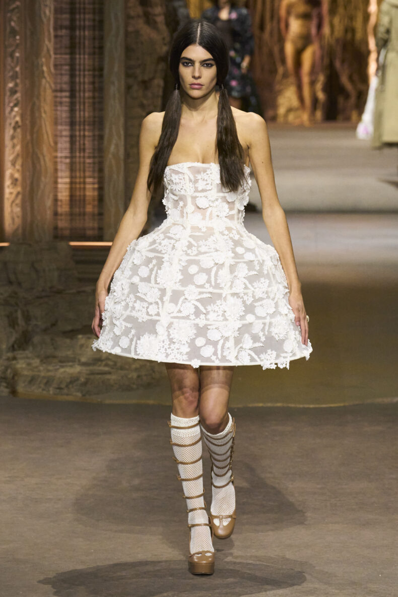 DIOR
