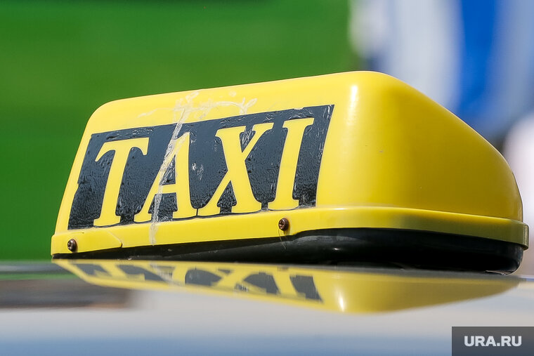    Водитель такси повздорил с пьяным пассажиром и распылил в него аэрозоль