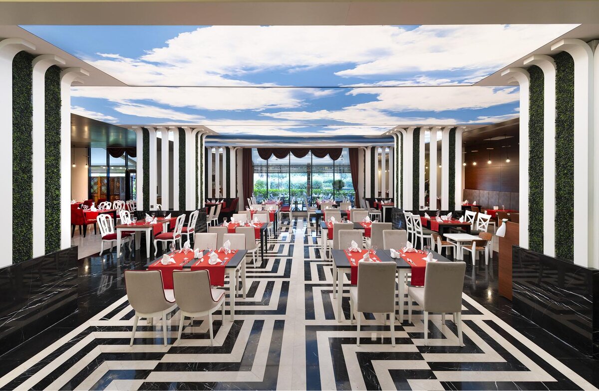 Комфортные рестораны и кафе, клубы 