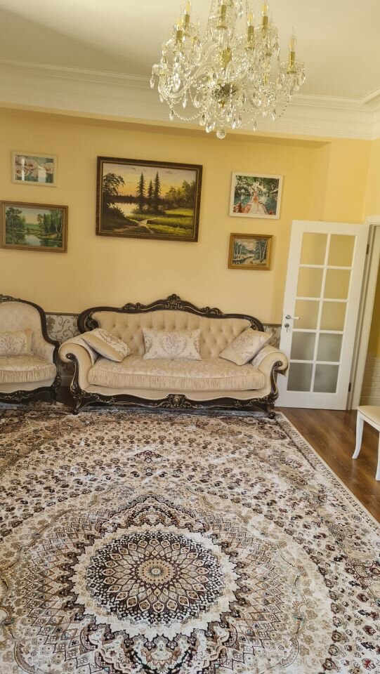 фото собственника квартиры размещенное на открытой площадке Циан.