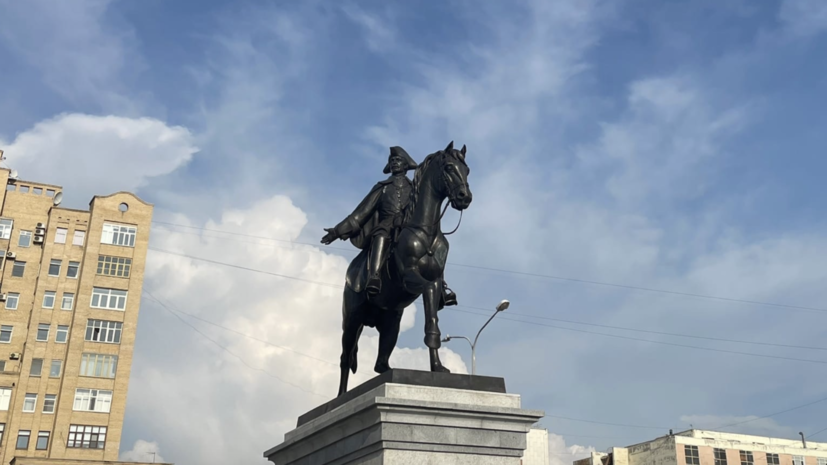 Основатель города уфа. Кенесары касымов памятник. Памятник Николаю Щорсу (Киев). Памятник Кенесары Хану в Астане. Памятник Кенесары Хан