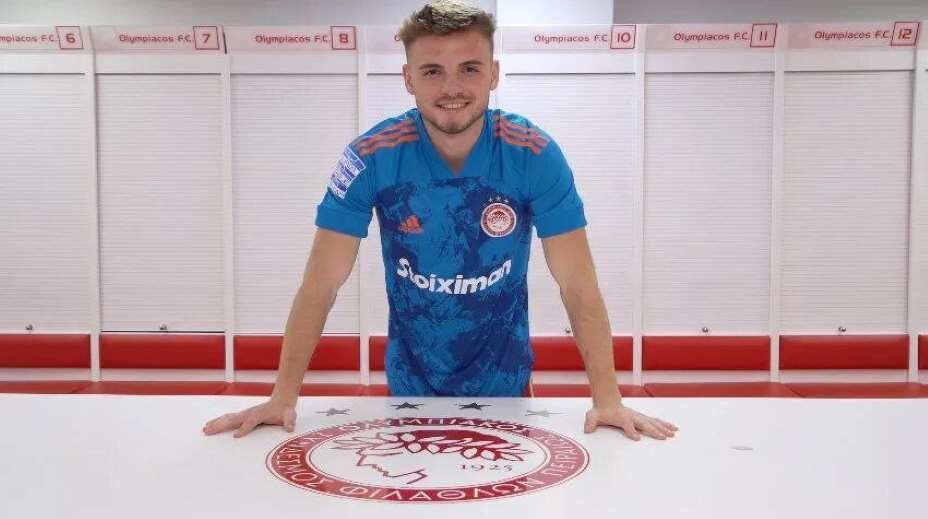    Защитник «Олимпиакоса» Олег Рябчук обойдется «Спартаку» в 6 млн евро. Фото: Соцсети «Олимпиакоса»