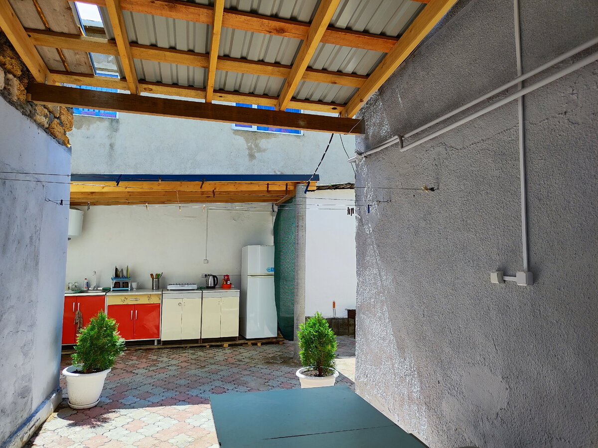 выключатель и розетка