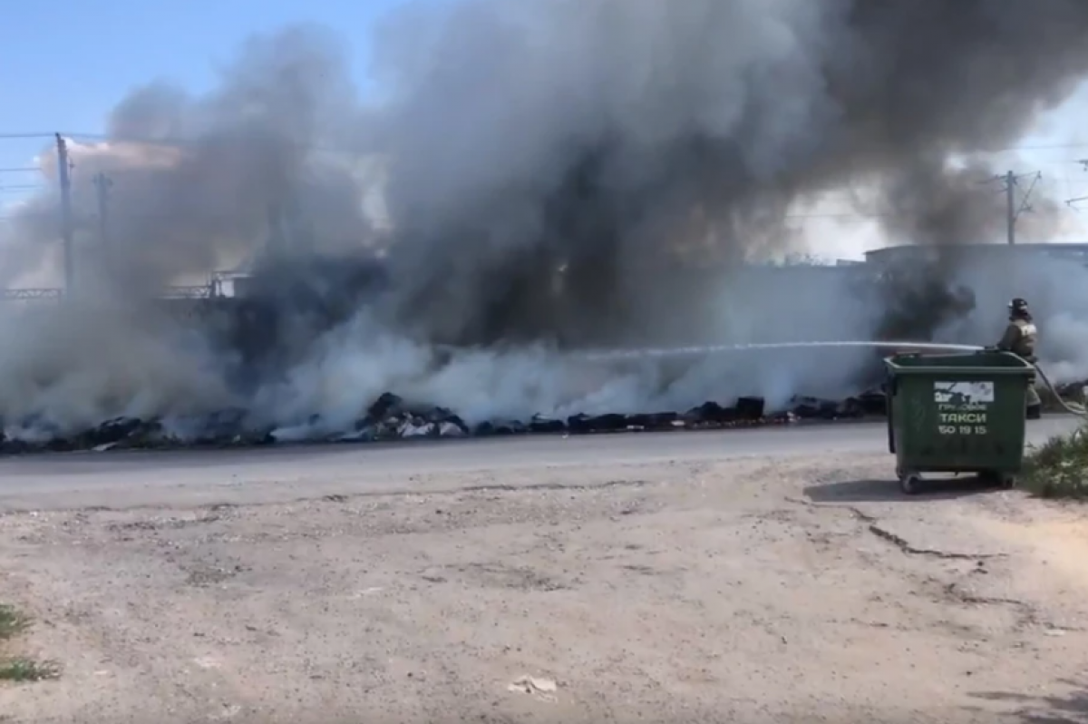   Пожар на свалке в Кировском районе 2,5 часа тушили в Волгограде