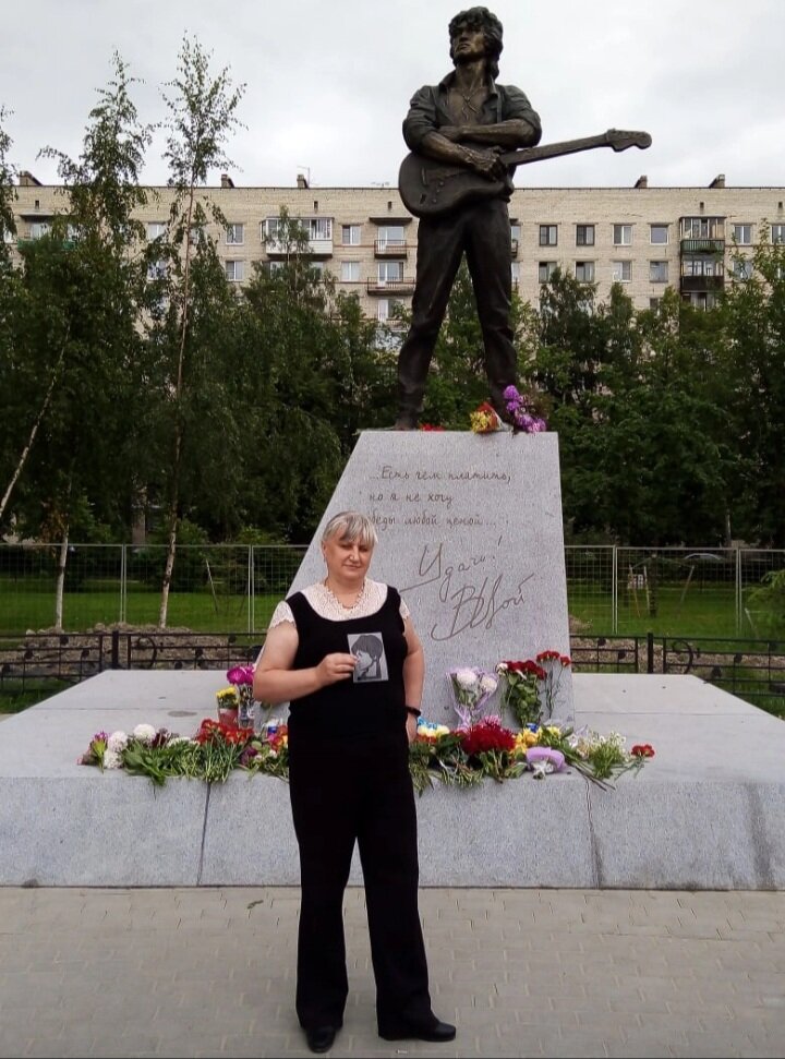 Автор на фото 