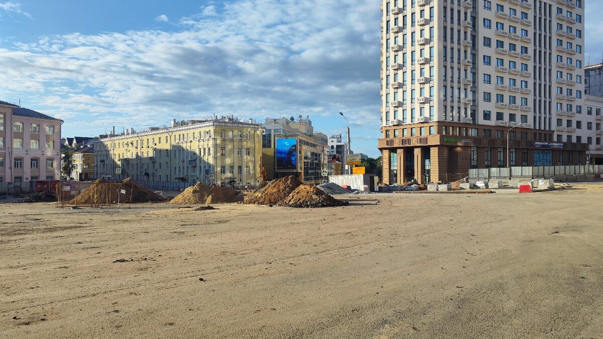     Строительство метро продолжается на площади Свободы в Нижнем Новгороде. Работы по врезке перспективных задвижек в камерах теплотрасс завершены уже на 75%. Монтаж теплотрасс ведется без отставаний, говорится в Telegram-канале «МетроНН».