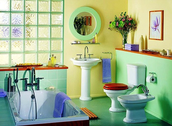 Как и чем красить стены в ванной: 5 важных рекомендаций