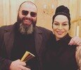 Продюсер прокомментировал информацию, появившуюся в Сети. По словам Максима Фадеева, поклонники неправильно восприняли его подарок Наргиз. Ранее он преподнес исполнительнице кольцо.