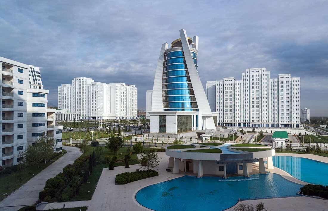 Аваза и Дубай