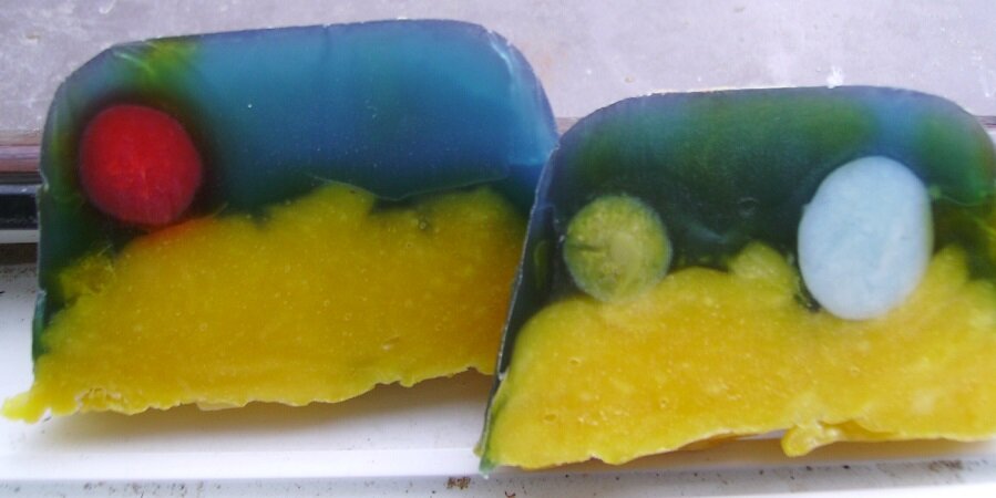 Глицериновое мыло "Чужие солнца" - нижняя части из пены