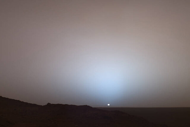 Martian sunset at Gusev crater, 2005. Source: NASA / JPL / Texas A&M / Cornell