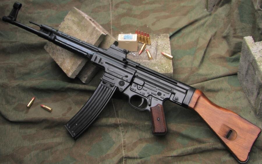 Штурмовая винтовка StG 44