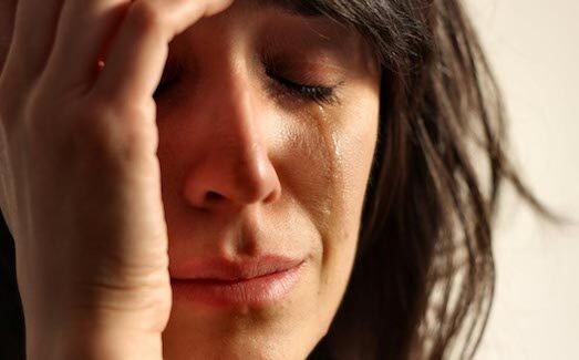 Искренние слезы – настоящая помощь организму!