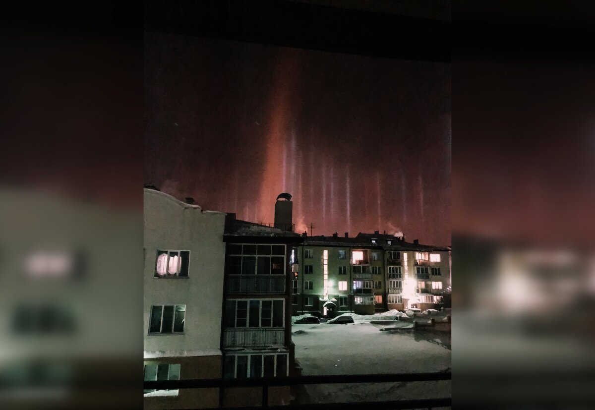 В новосибирске есть северные. Северное сияние Новосибирск. Полярное сияние в Новосибирске. В Новосибирске есть Северное сияние. Свечение в Новосибирске.