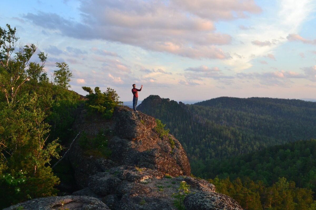 на вершине скалы Дикарь