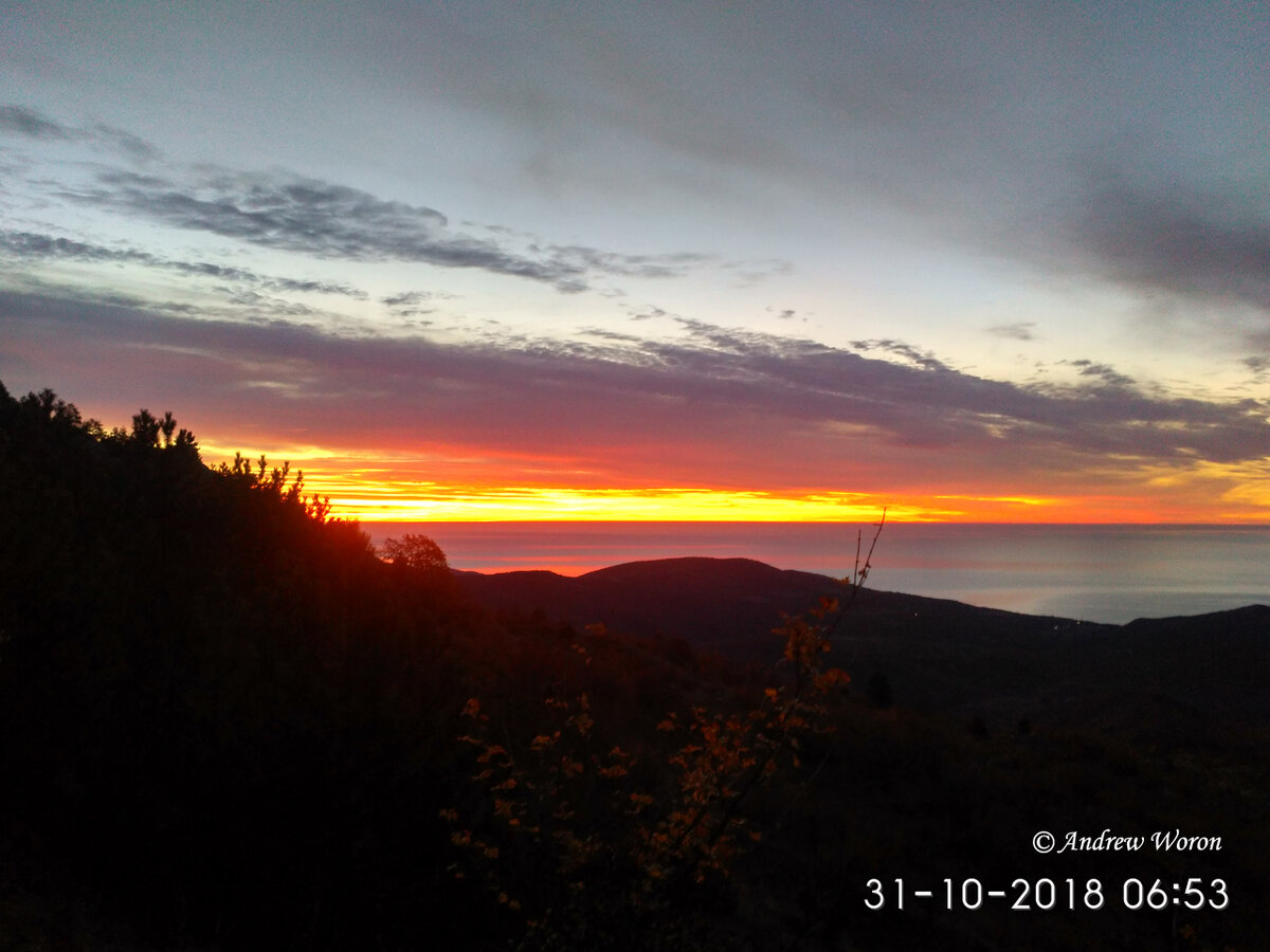Рассвет над морем