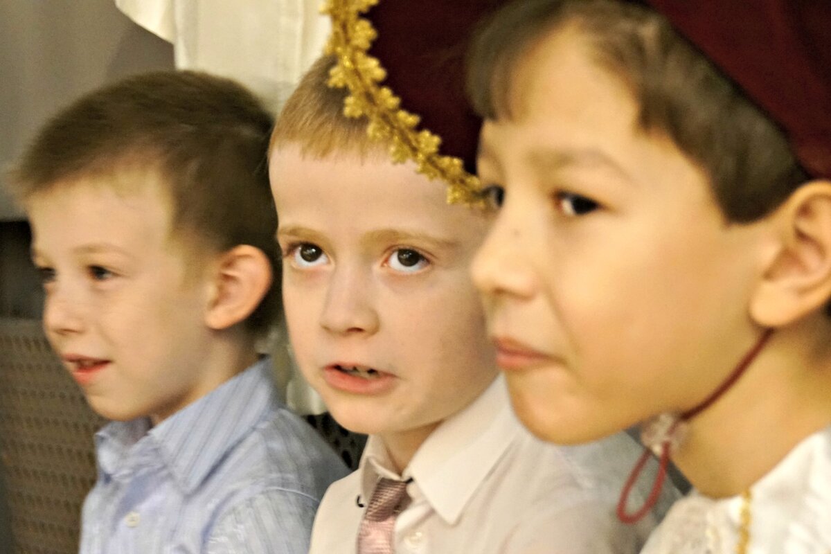 Дети на ёлке