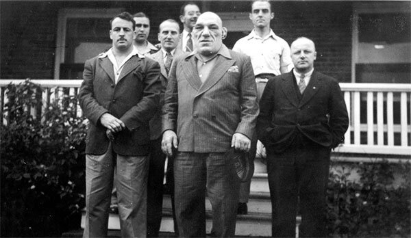 Морис Тийе в 1936 году