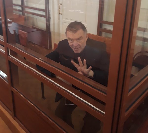 Бизнесмен был в приподнятом настроении