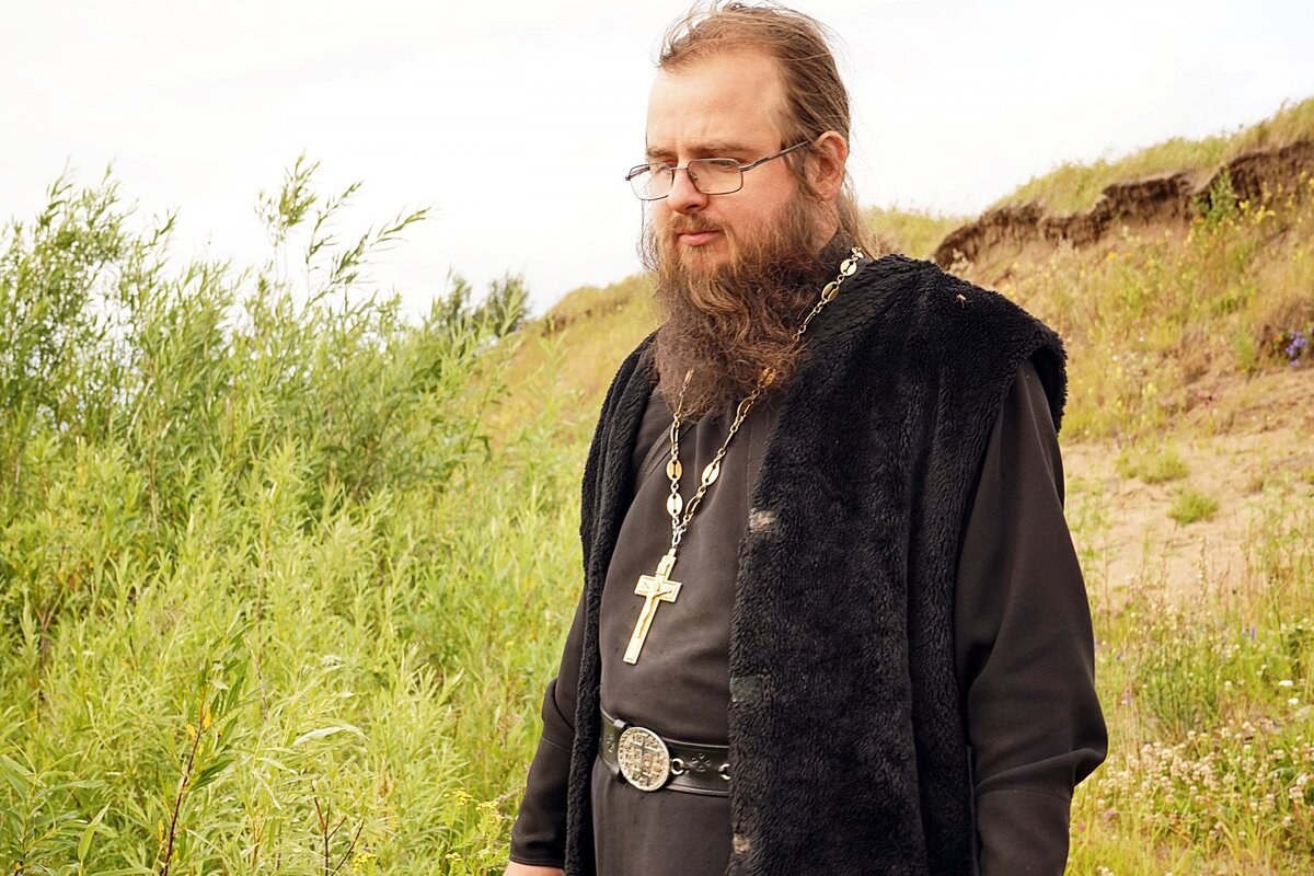 Священник Александр (Митрофанов). Фото: Комиинформ