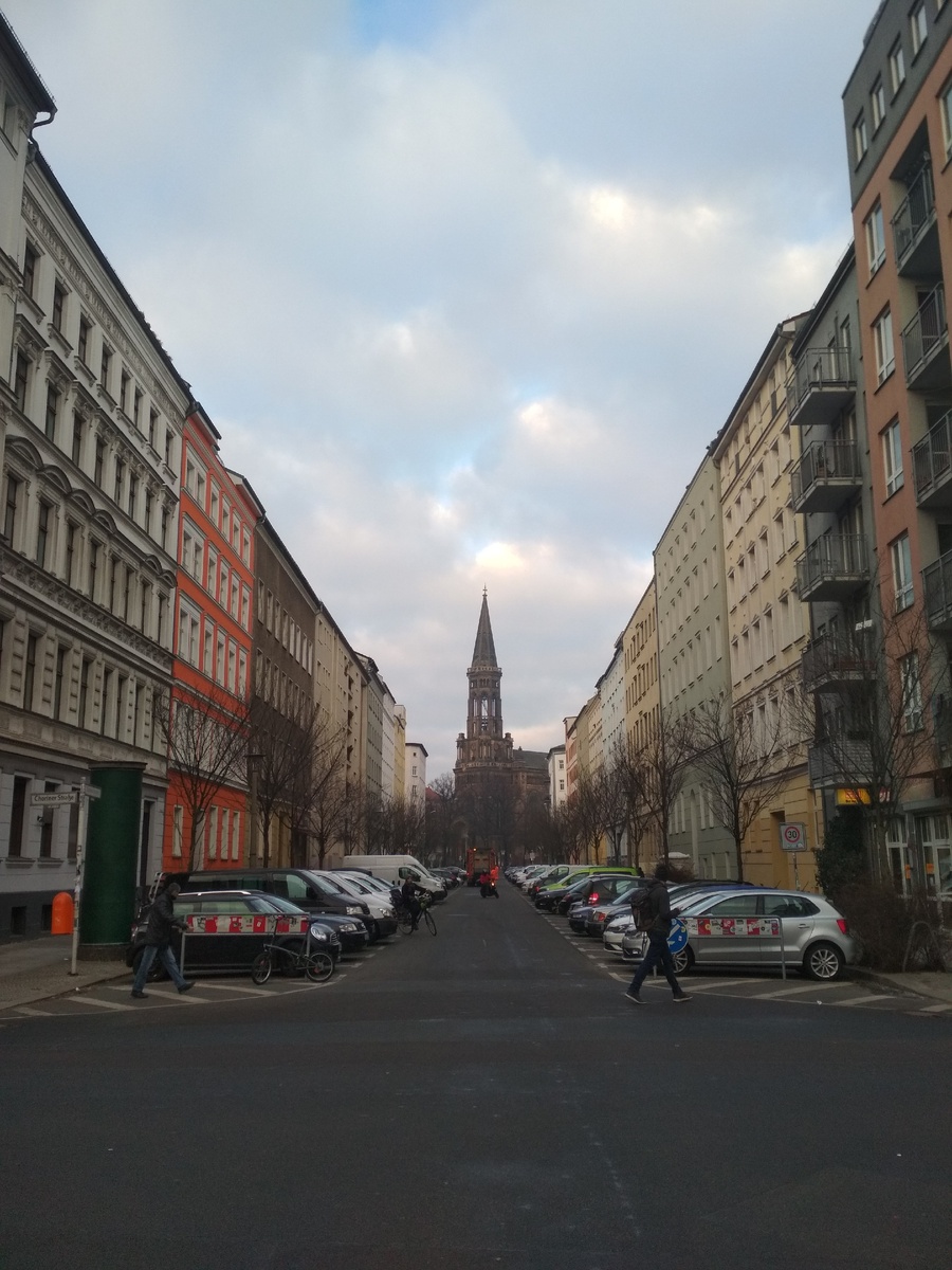 Утро в Берлине. Ционскирхе. 