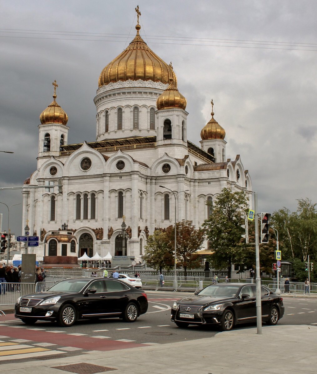 метро кропоткинская москва