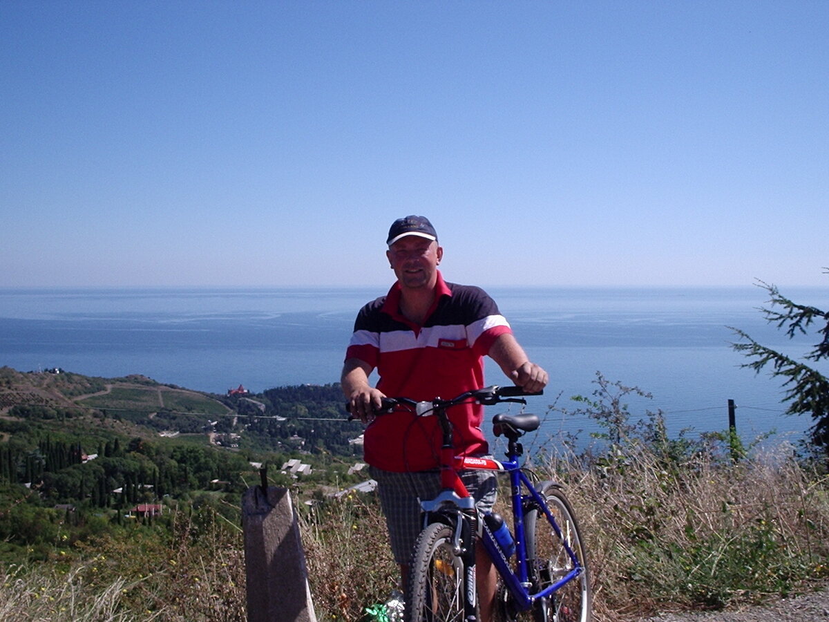 Крым где-то возле Партенита