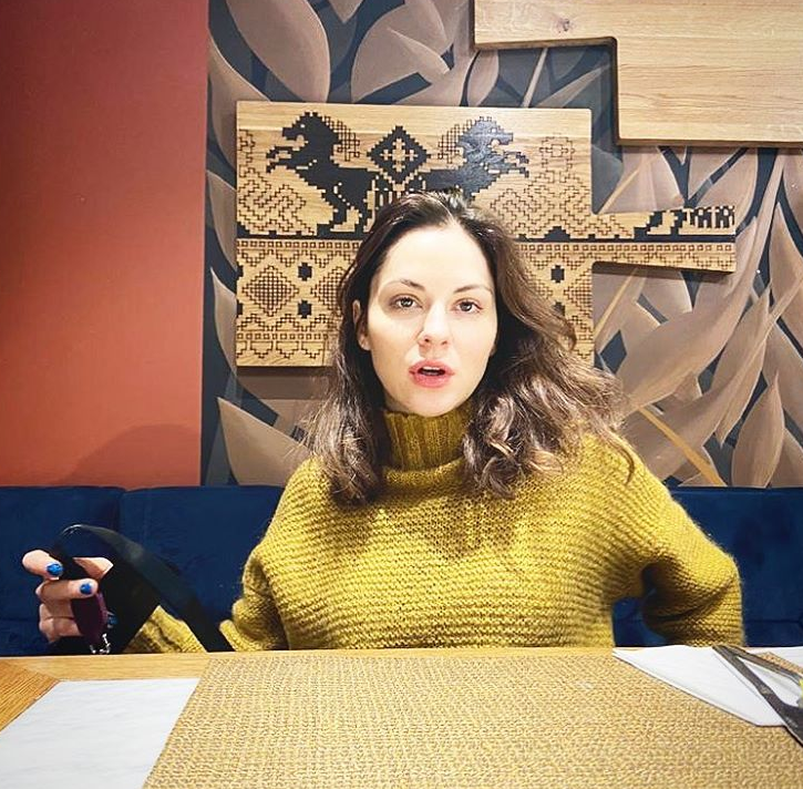https://www.instagram.com/marina_konyashkina/