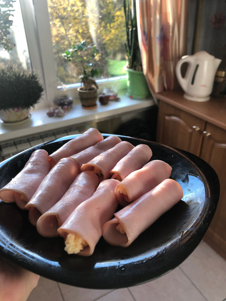 Ветчинные рулетики готовы