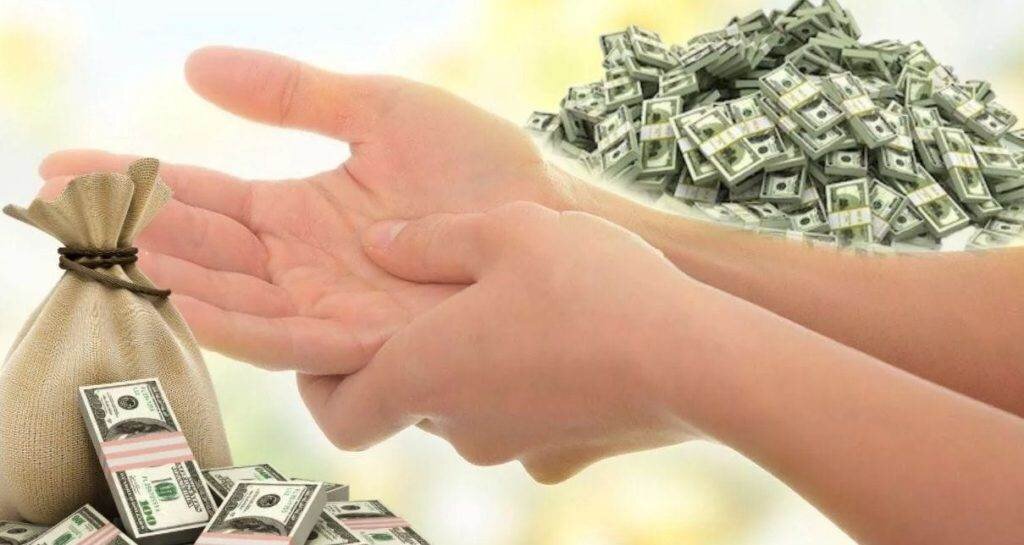 Для мужчины суеверия принесет финансовое благополучие, повышение по службе. Возможна дальняя поездка, достижение поставленной цели, все задумки начнут реализовываться. Все проблемы, которые были на работе, постепенно исчезнут. Женатому мужчине предстоит подготовиться к ссоре с супругой, выигрышу, веселому или романтическому приключению. Для одинокого парня зуд предвещает встречу со второй половиной, правильное решение.