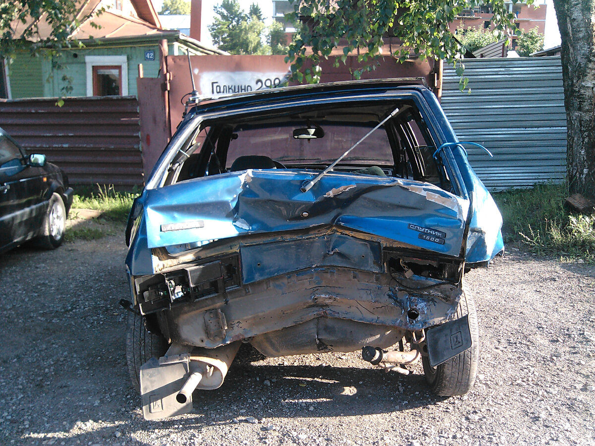 ваз 2109 drive2. лада 2108 красная. пол девятки. ваз 2109 черная r15. жигули разрезали пополам.