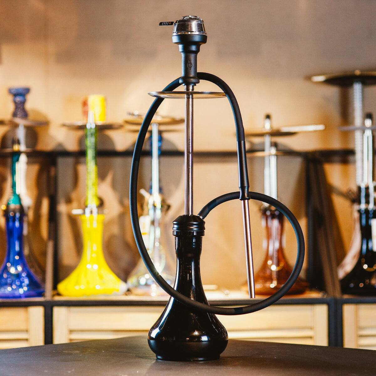 Кальян StarHookah Titan в интерьере ХУКАЦЕНТР Осоавиахима