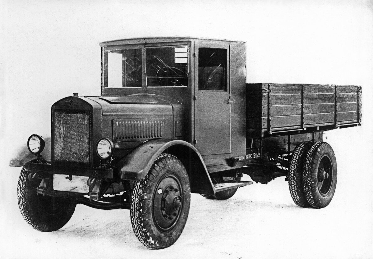 Грузовой автомобиль Я-5