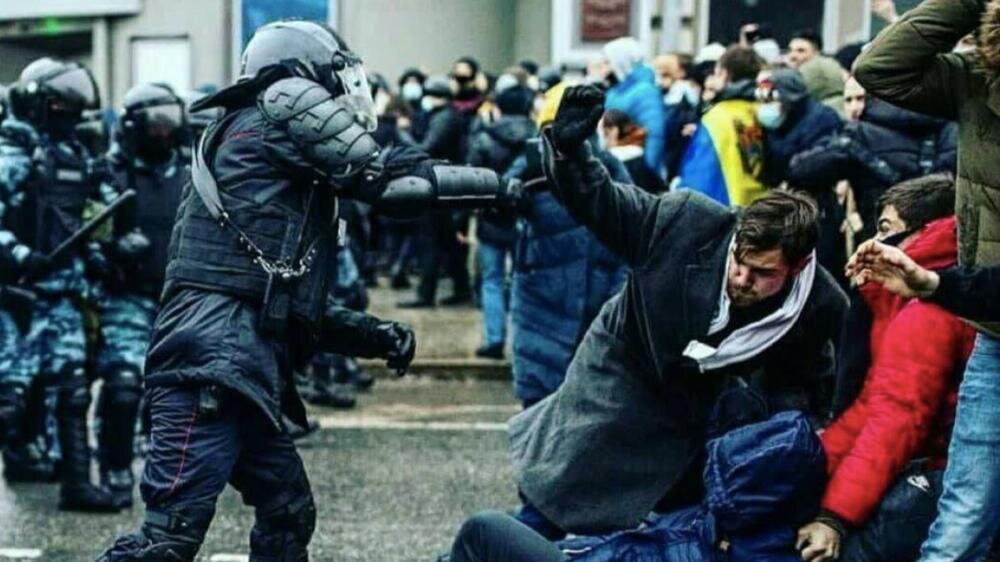 Догадайся кто злодей ?