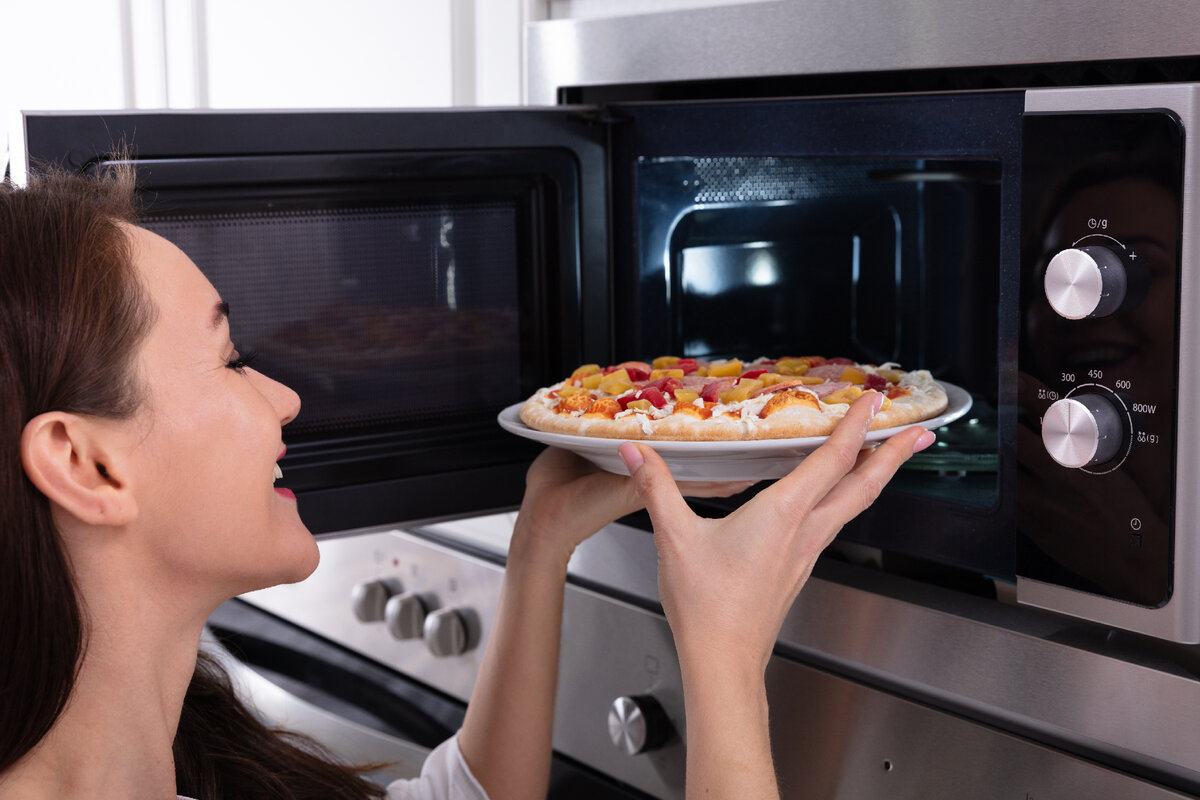 что можно приготовить пиццу в микроволновке фото 23