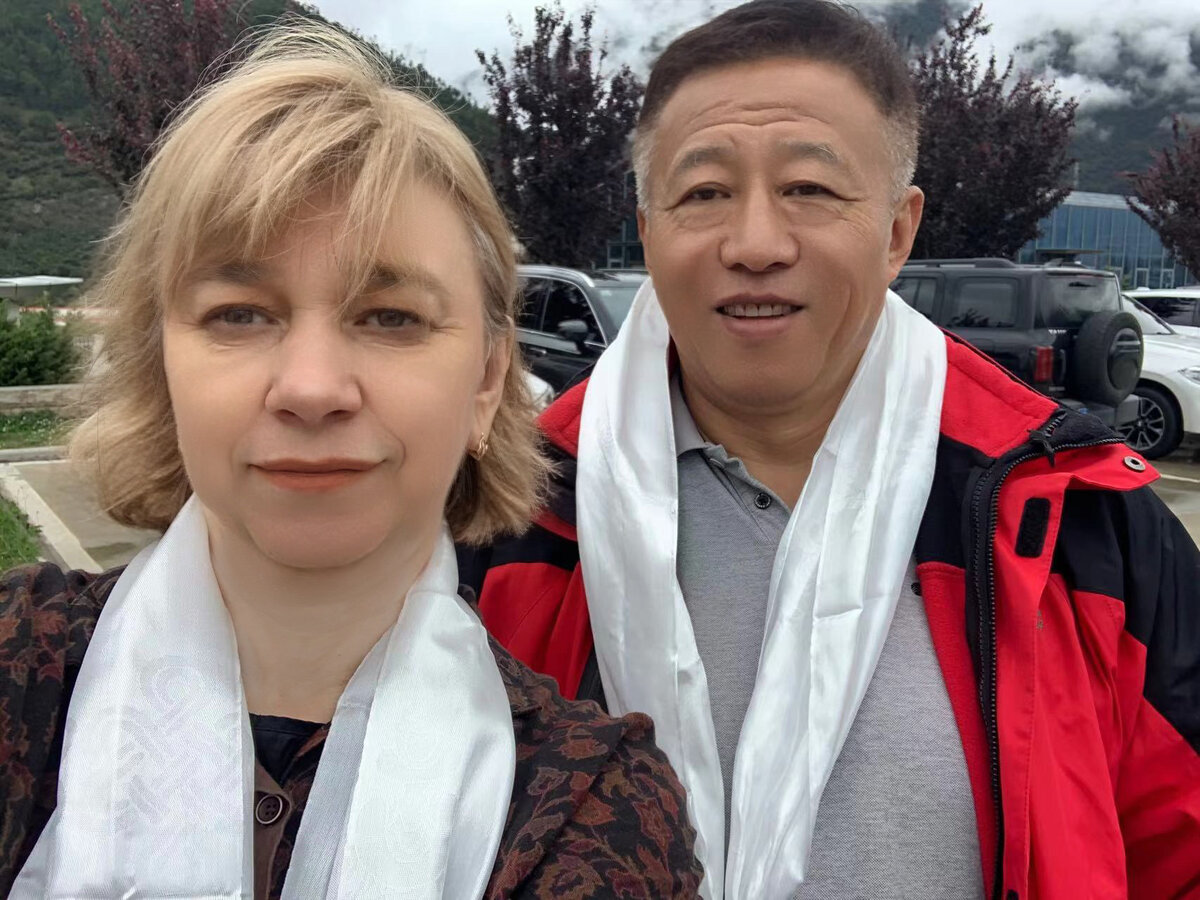 Это мы с "хадаками" на шеях