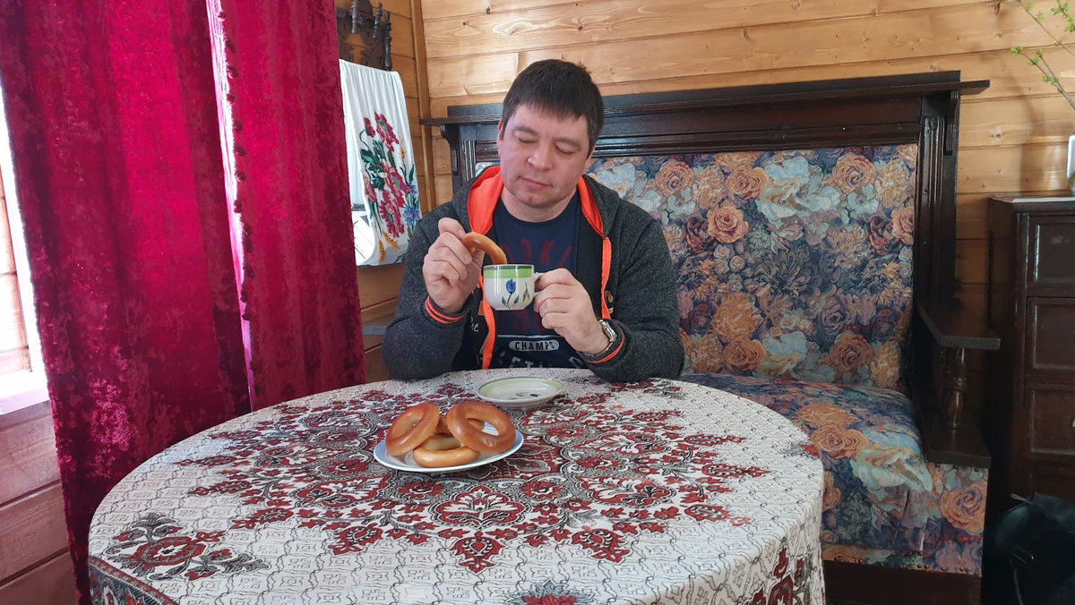 Баранками балуется:)