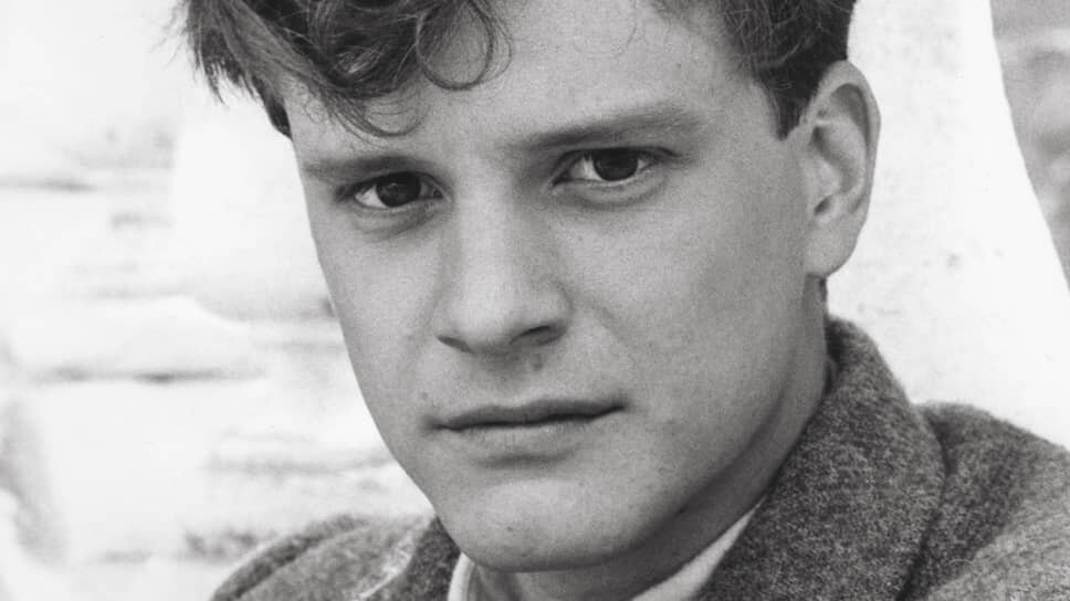    Колин Ферт родился 10 сентября 1960 года в английском графстве Хэмпшир. Часть детства провел в Нигерии, где в сфере образования работал его отец. В 11 лет переехал с родителями в США. С раннего возраста посещал театральные мастерские Columbia / Kobal / Shutterstock / Fotodom