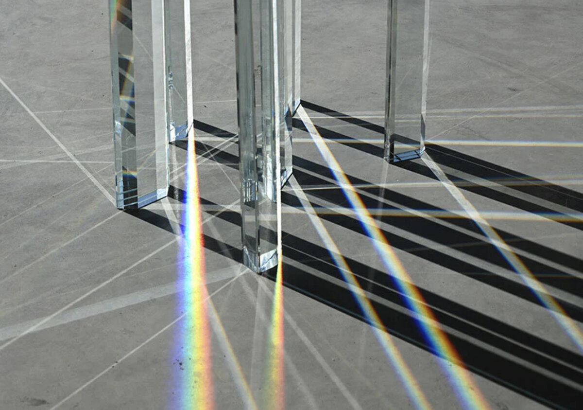 Эммануэль Барруа использовал 8 тонн стекла и 6000 метров призм 