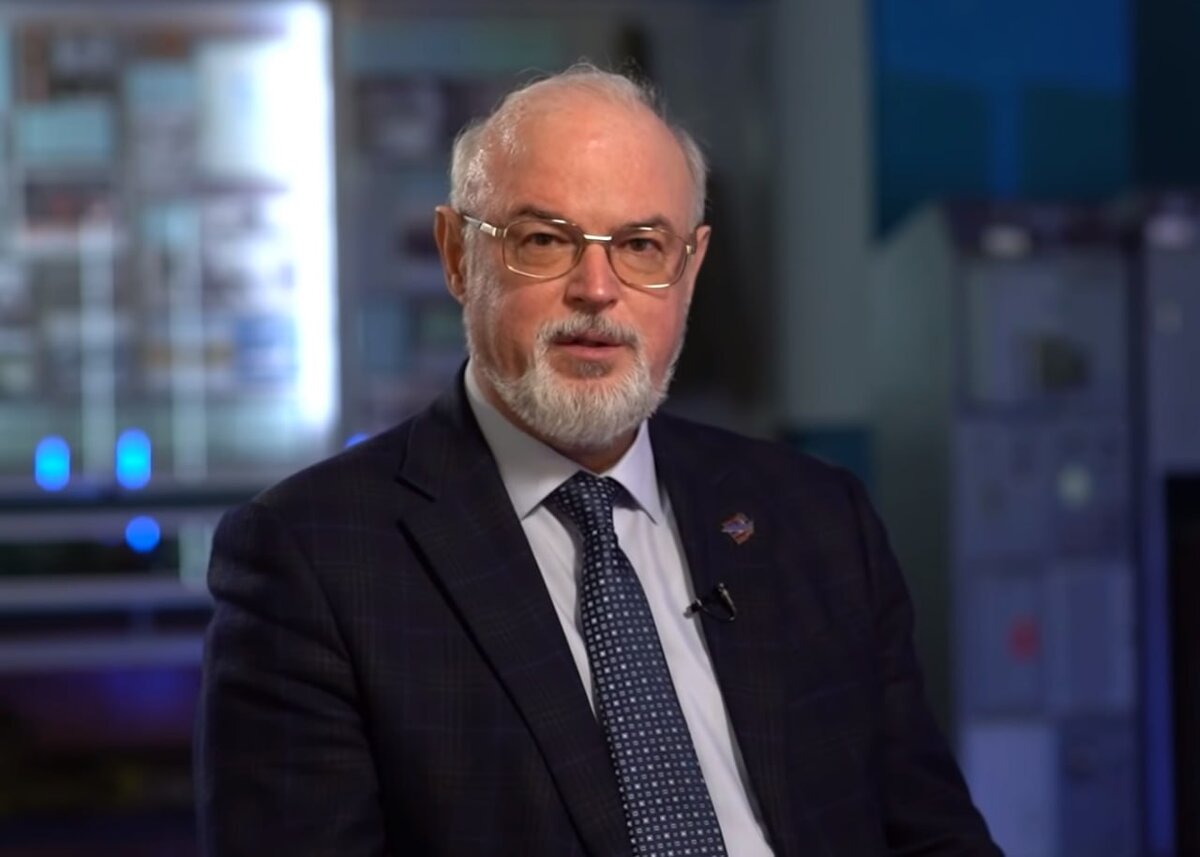 Юрий Кнутов: «Поначалу, конечно, нашим войскам потребуется время наловчиться сбивать ATACMS. Но потом будет собрана телеметрия ракет и написаны соответствующие алгоритмы». Фото: скриншот видео ютуб-канала «Лекторий Достоевский», youtube.com/@dostoverno_ru