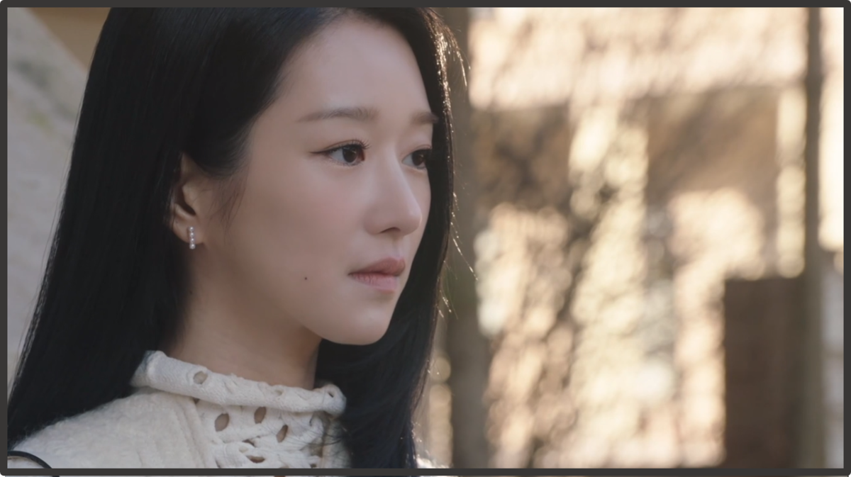 Здесь и далее кадры дорамы "Ева" (2022)