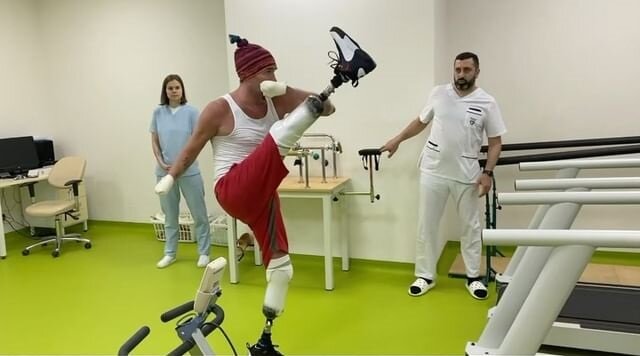    Роман Костомаров Ирина Ушакова