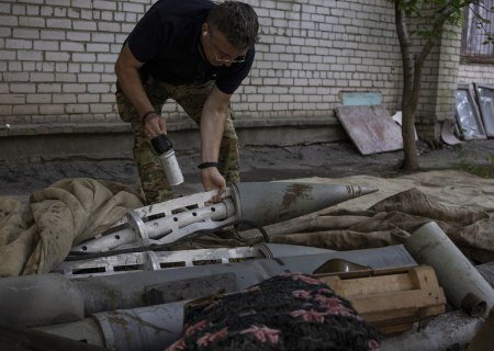   США поставят подопечным фашистам на Украину запрещённые кассетные боеприпасы