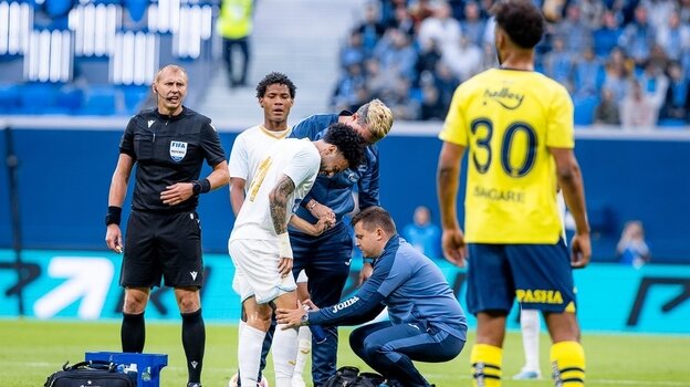    Клаудиньо получил травму в матче с «Фенербахче».Анна Мейер ФК «Зенит»