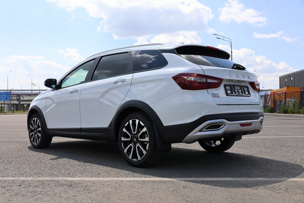 Веста только что из салона. 