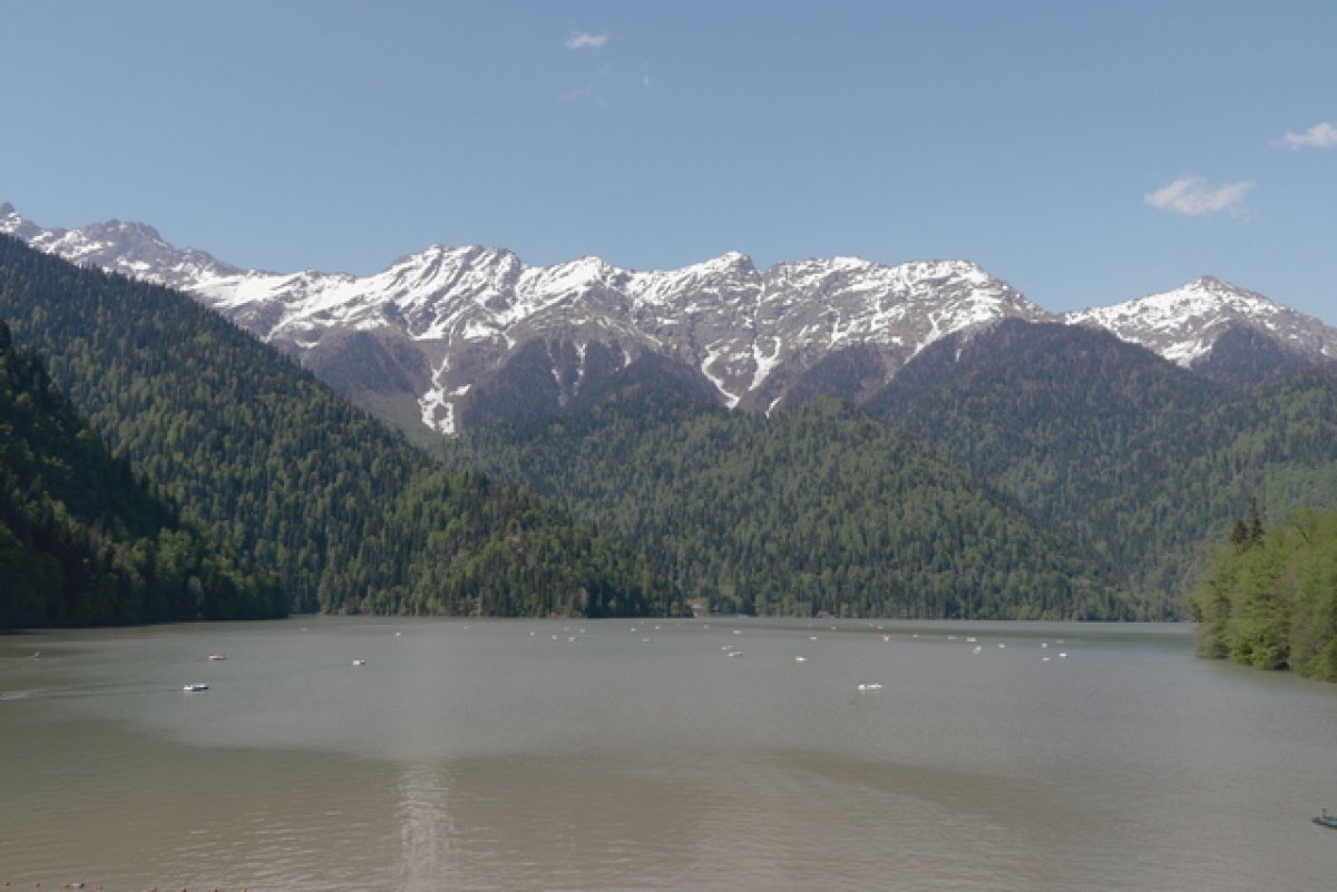    Туристку из Москвы унесло течением реки во время ливня в Абхазии